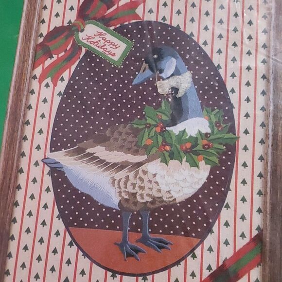 VintageNeedle Treasures Holiday Goose 12" x 16" Stitchery Crewel Needlework Kit - Picture 5 of 7